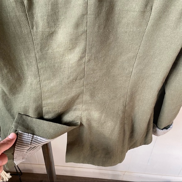 Willow & Clay • Linen Blazer - Picture 9 of 10